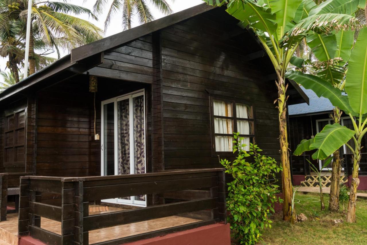 Vista Praia Beach Resort อันจูนา ภายนอก รูปภาพ