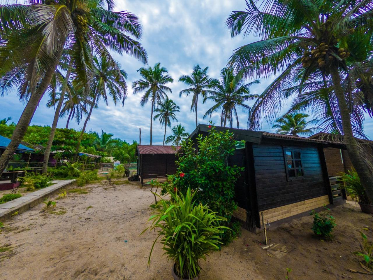 Vista Praia Beach Resort อันจูนา ภายนอก รูปภาพ