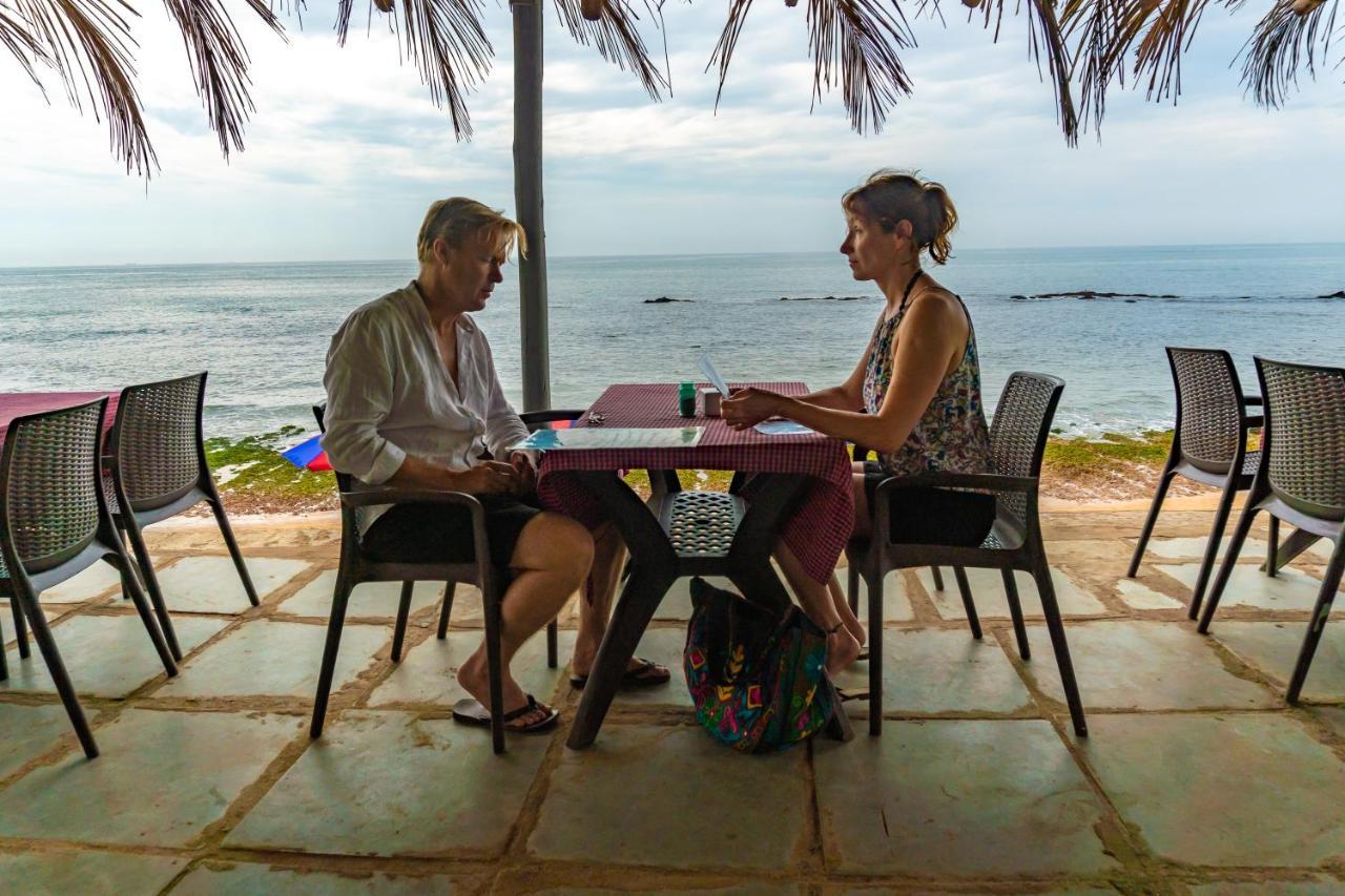 Vista Praia Beach Resort อันจูนา ภายนอก รูปภาพ