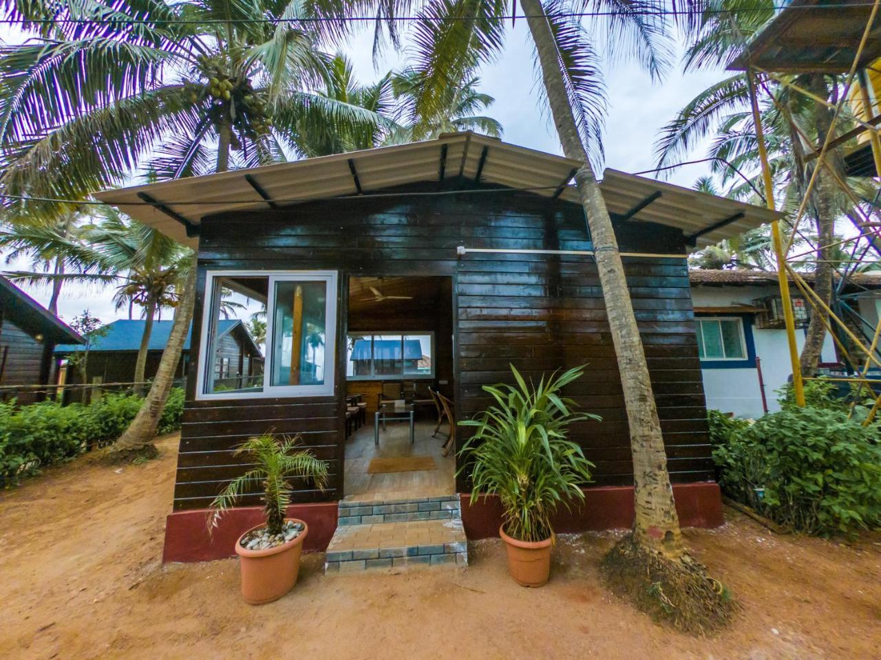 Vista Praia Beach Resort อันจูนา ภายนอก รูปภาพ
