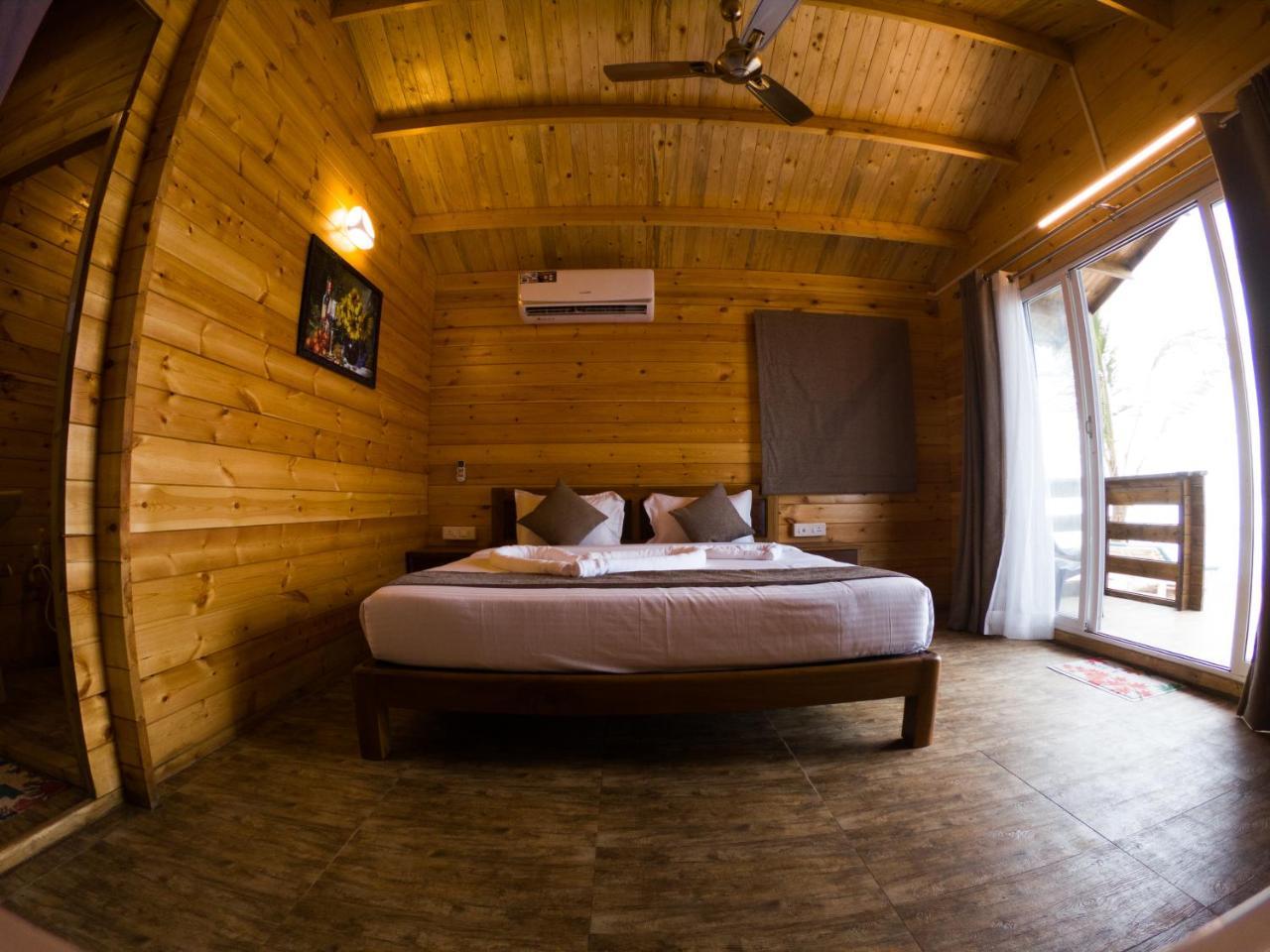 Vista Praia Beach Resort อันจูนา ภายนอก รูปภาพ